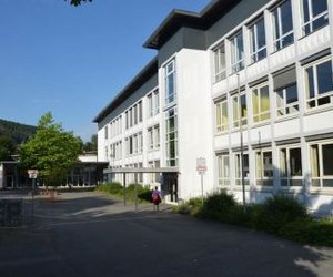 Schulhof der Zeppelinschule