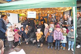 Eindrücke vom "Winter Wunderland" Weihnachtsmarkt des städtischen Papilio Familienzentrums Stadtmitte.