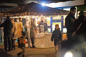 Eindrücke vom "Winter Wunderland" Weihnachtsmarkt des städtischen Papilio Familienzentrums Stadtmitte.