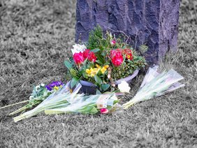 Eindrücke vom Holocaust-Gedenktag am 27. Januar 2025 auf dem jüdischen Friedhof Plettenberg.