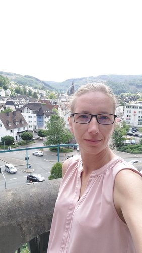 Selfie von Nadine Gerhard, der neuen Pächterin des Haltepunkts in Plettenberg.