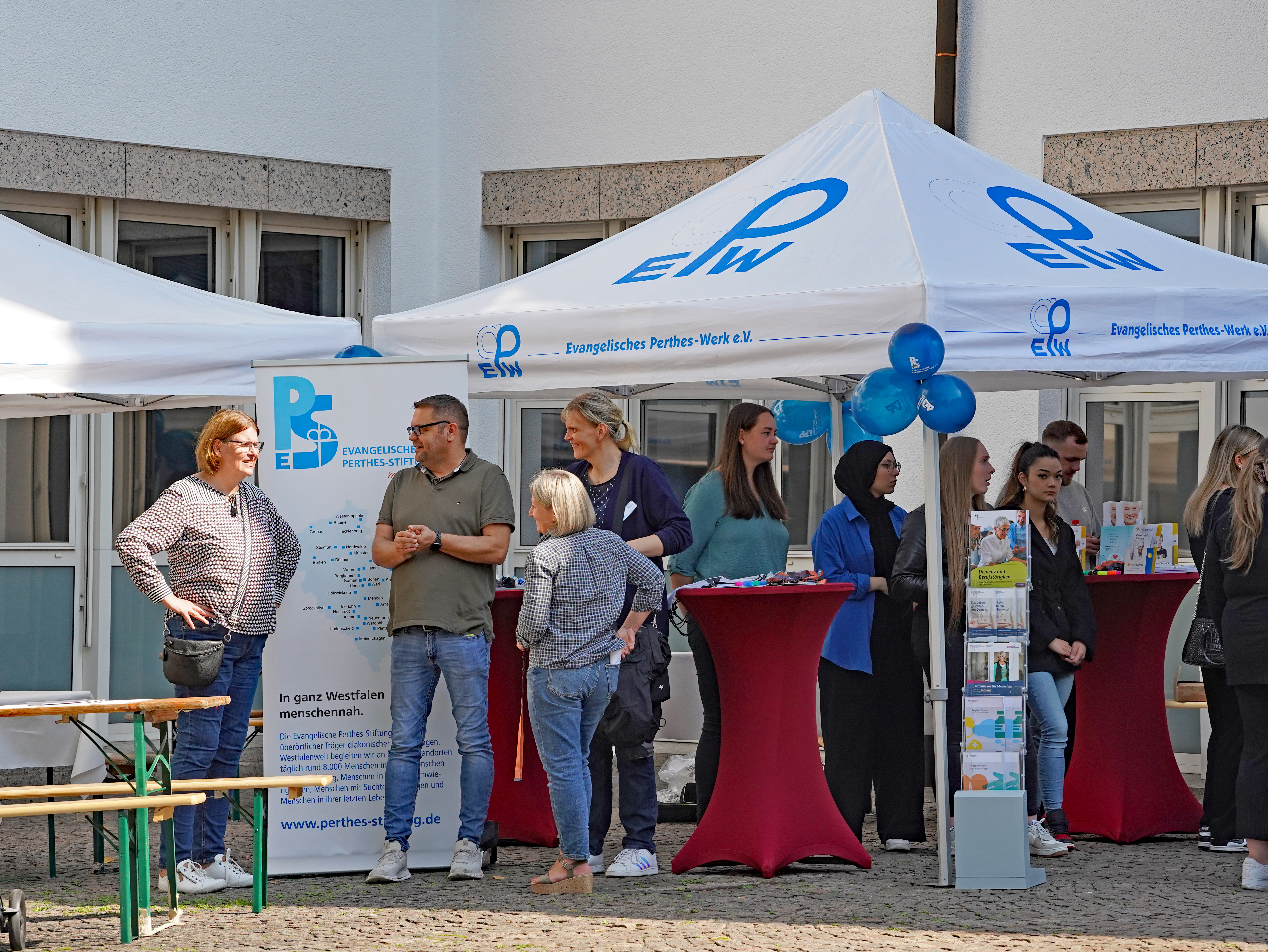 Eindrücke vom Rollatortag 2024 in Plettenberg, an und im Rathaus.