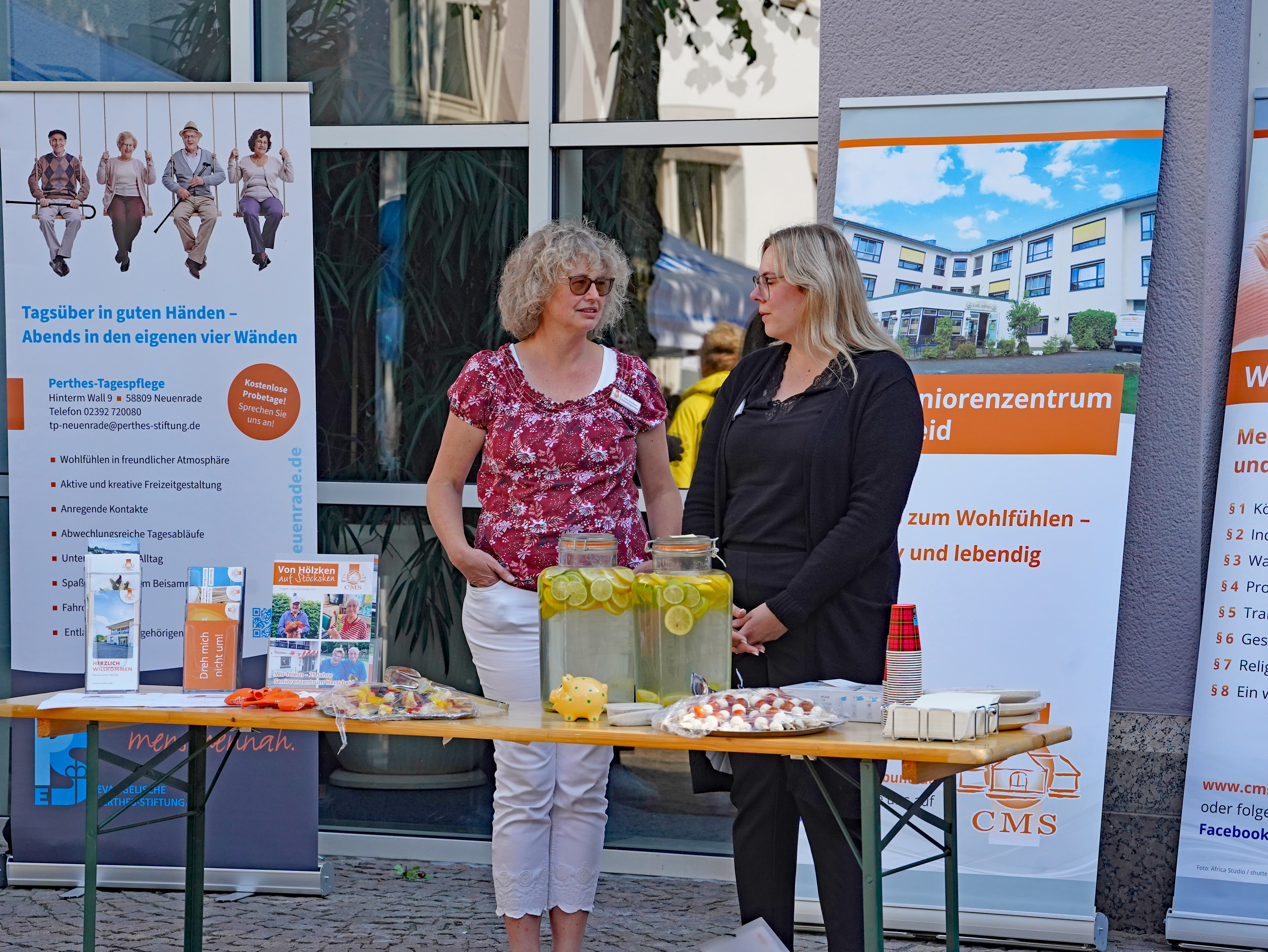 Eindrücke vom Rollatortag 2024 in Plettenberg, an und im Rathaus.