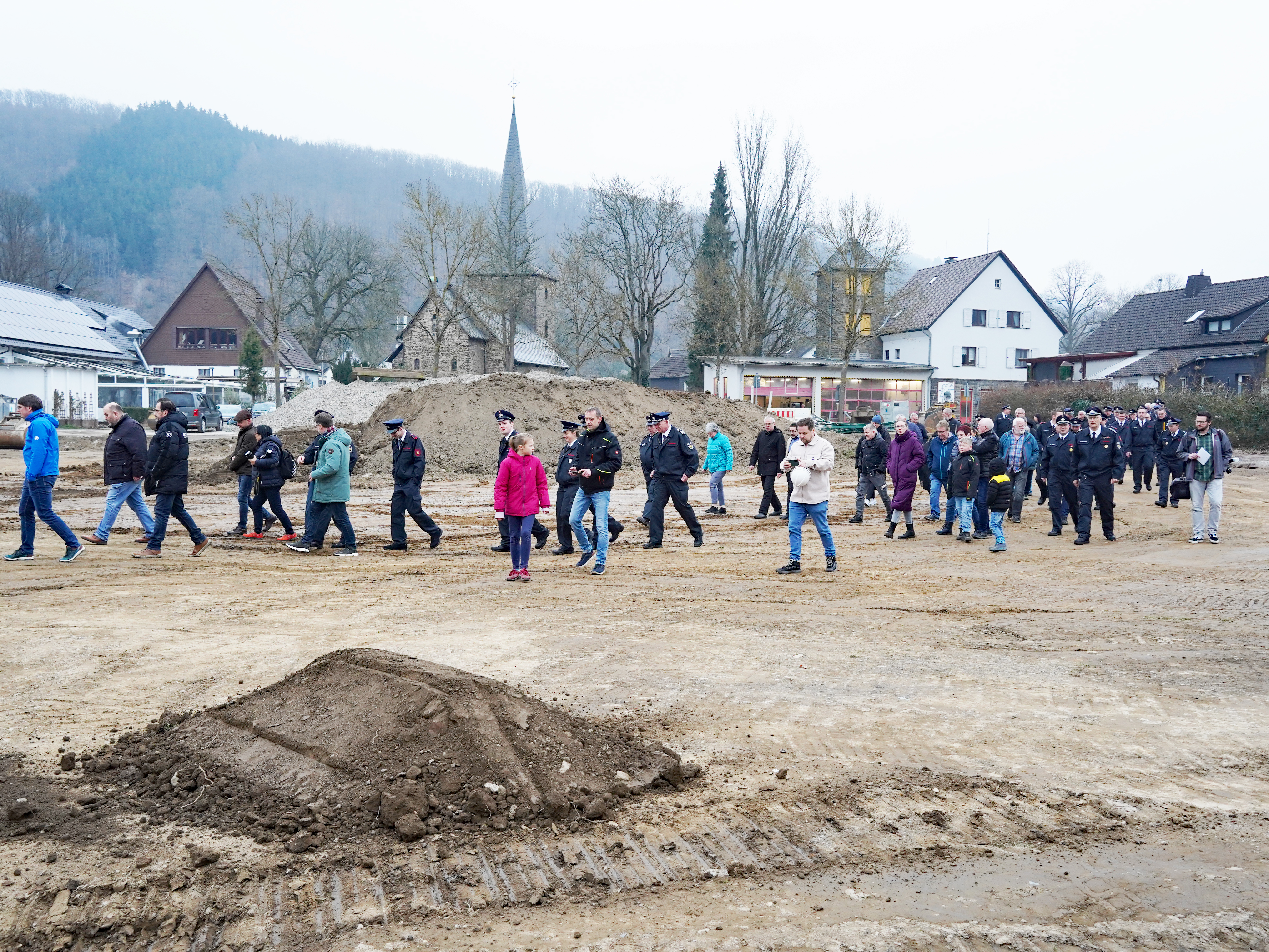 Eindrücke vom Spatenstich zum Neubau des Feuerwehrgerätehauses Plettenberg-Ohle.