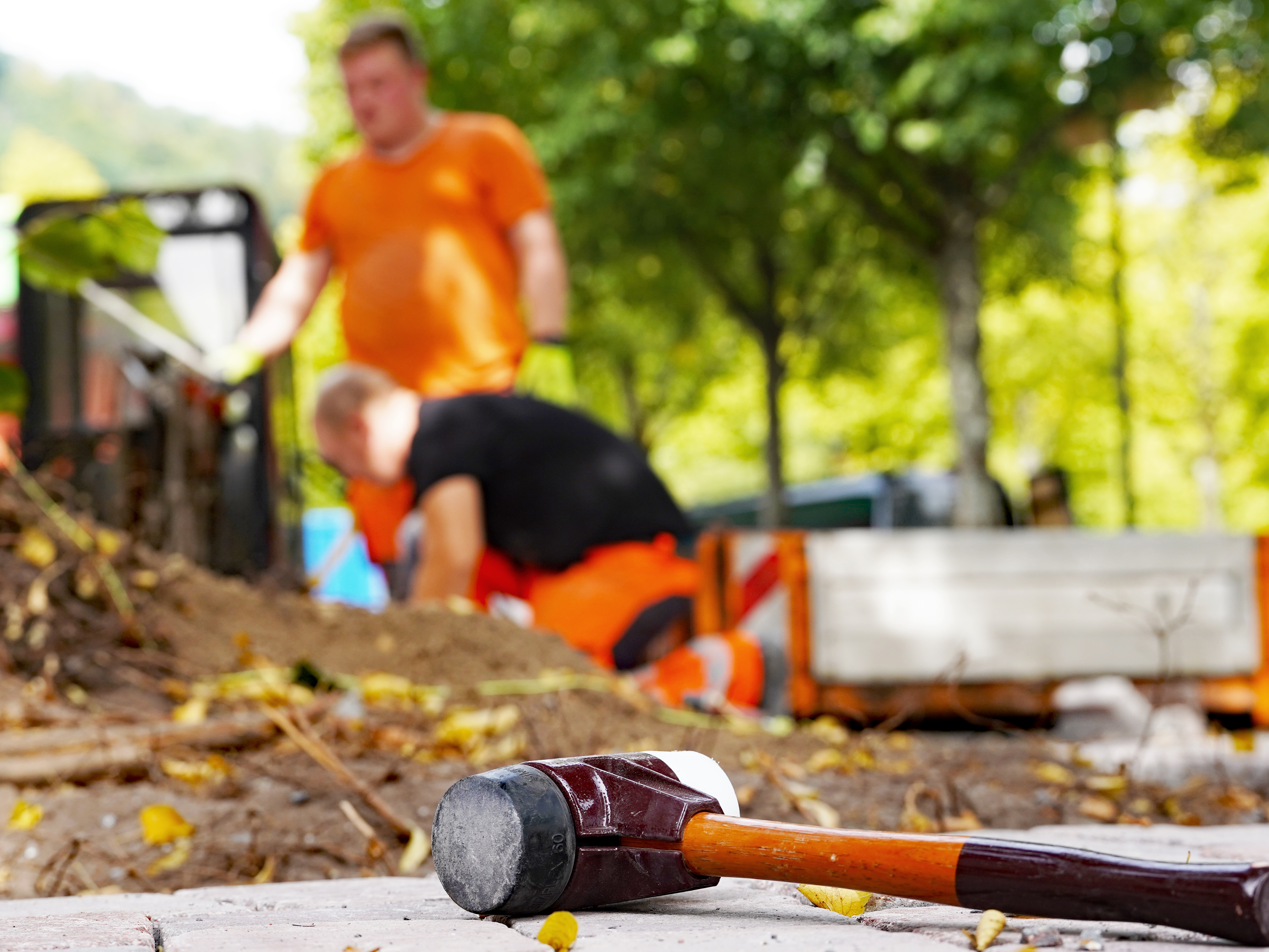 Eindrücke von den Bauarbeiten zur Erweiterung der Marktfläche am Rathausinnenhof und der Schützenhalle.